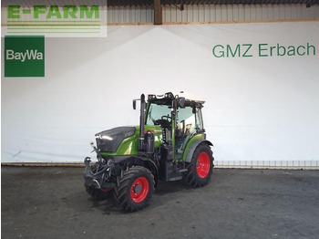 Tracteur agricole FENDT 211 V Vario