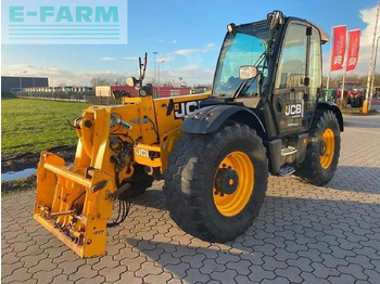 Chariot télescopique JCB