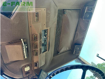 Tracteur agricole John Deere 4050 klima fronthubwerk: photos 5 Tracteur agricole John Deere 4050 klima fronthubwerk: photos 5