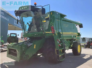 Moissonneuse-batteuse JOHN DEERE T550