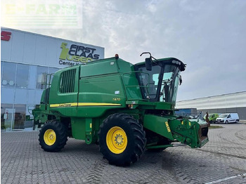 Moissonneuse-batteuse JOHN DEERE T670