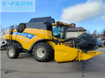 Moissonneuse-batteuse NEW HOLLAND CX series