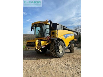 Moissonneuse-batteuse NEW HOLLAND CX series
