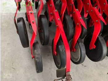 Semoir Pöttinger terrasem c4 artis plus: photos 5 Semoir Pöttinger terrasem c4 artis plus: photos 5