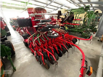 Semoir Pöttinger terrasem c4 artis plus: photos 4 Semoir Pöttinger terrasem c4 artis plus: photos 4