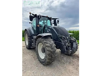 Tracteur agricole VALTRA T234