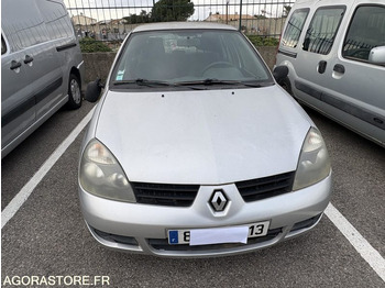Voiture RENAULT