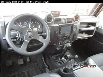 Remorqueuse Defender 110 Td4 Land Rover Defender 110 TD4: photos 3 Remorqueuse Defender 110 Td4 Land Rover Defender 110 TD4: photos 3