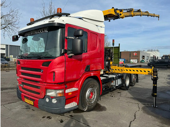 Camion grue SCANIA P 380