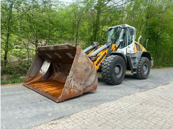 Chargeuse sur pneus LIEBHERR