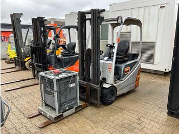 Chariot élévateur STILL RX20