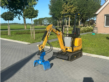 Mini pelle CATERPILLAR 300.9D