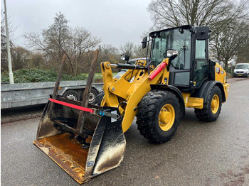 Chargeuse sur pneus CATERPILLAR 906