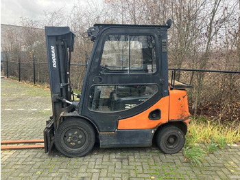 Chariot élévateur DOOSAN
