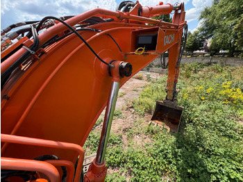 Pelle sur chenille Hitachi ZX135 US-6: photos 4