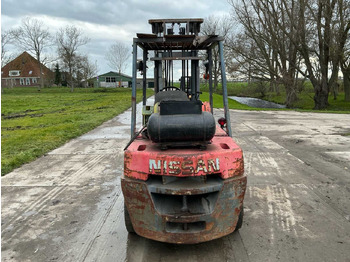 Chariot élévateur NISSAN BF03A40 FORKLIFT: photos 4