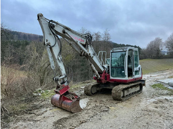 Pelle sur chenille TAKEUCHI TB175