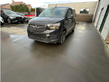 Véhicule utilitaire OPEL