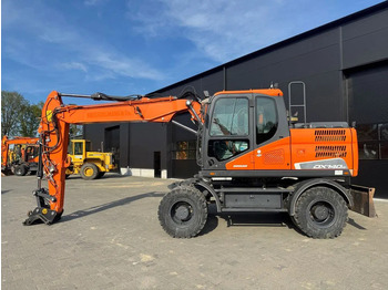 Pelle sur pneus DOOSAN DX140