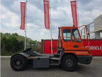 Tracteur portuaire Terberg YT182: photos 3 Tracteur portuaire Terberg YT182: photos 3