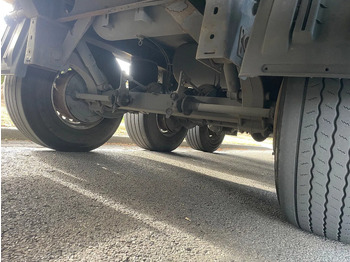 Semi-remorque frigorifique Krone Koeler 3 Asser met laadklep. Komt nog binnen: photos 3 Semi-remorque frigorifique Krone Koeler 3 Asser met laadklep. Komt nog binnen: photos 3