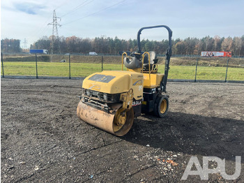 Compacteur CATERPILLAR 225