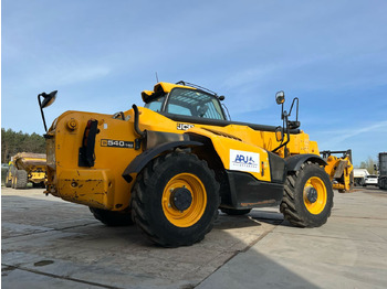 Chariot télescopique JCB