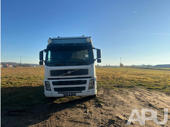 Camion plateau, Camion grue Volvo FM12: photos 2