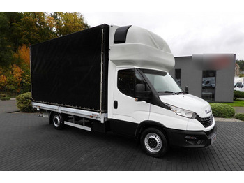 Véhicule utilitaire plateau baché IVECO Daily 35s18