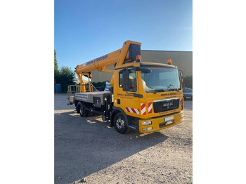 Camion avec nacelle RUTHMANN