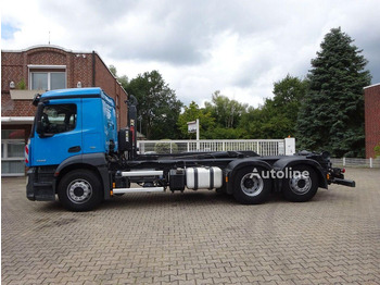 Crédit-bail Mercedes-Benz Antos 2533 - Hook lift truck 6x2 Mercedes-Benz Antos 2533 - Hook lift truck 6x2: photos 3 Crédit-bail Mercedes-Benz Antos 2533 - Hook lift truck 6x2 Mercedes-Benz Antos 2533 - Hook lift truck 6x2: photos 3