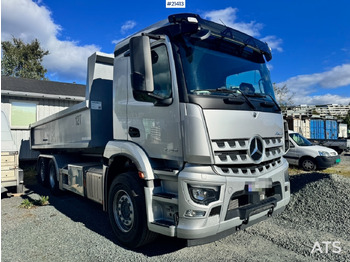 Camion ampliroll MERCEDES-BENZ Arocs