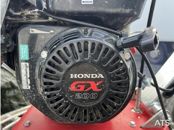 Truelle mécanique Swepac TR 950R: photos 3 Truelle mécanique Swepac TR 950R: photos 3