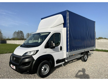 Véhicule utilitaire plateau baché FIAT Ducato