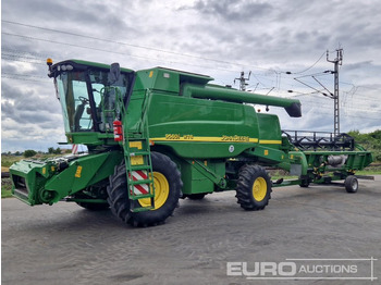 Moissonneuse-batteuse JOHN DEERE