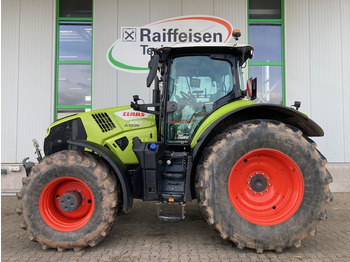 Tracteur agricole CLAAS Axion 830