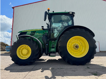 Tracteur agricole JOHN DEERE 6215R
