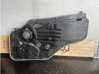 Cabine et intérieur pour Camion SCANIA DOOR PANEL 2521836: photos 2