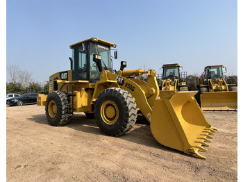 Chargeuse sur pneus CATERPILLAR 950G