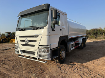 Camion citerne SINOTRUK HOWO