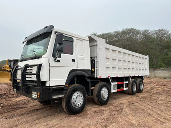 Camion benne SINOTRUK HOWO