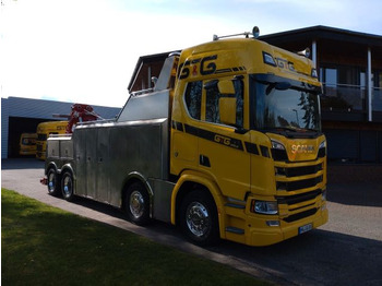 Remorqueuse SCANIA R
