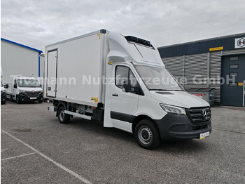 Véhicule utilitaire frigorifique MERCEDES-BENZ Sprinter 319