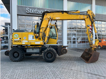 Pelle sur pneus LIEBHERR A 900