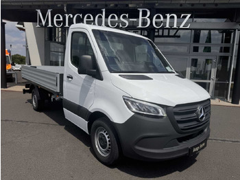 Véhicule utilitaire plateau baché MERCEDES-BENZ Sprinter 317