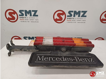 Feu arrière MERCEDES-BENZ