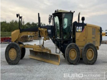 Niveleuse 2014 CAT 12M2 AWD: photos 2 Niveleuse 2014 CAT 12M2 AWD: photos 2