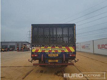 Camion plateau pour transport de équipements lourds 2016 DAF 210: photos 4