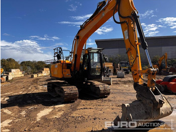 Pelle sur chenille JCB