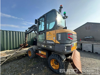 Pelle sur pneus VOLVO EW60E
